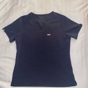 FIGS Catarina one pocket scrub top, charcoal